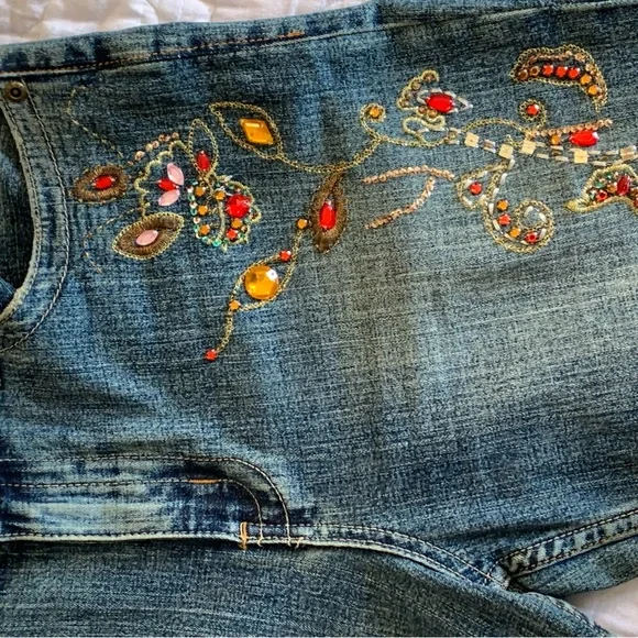 Embellished Bootcut Jeans - Picture 6 of 9